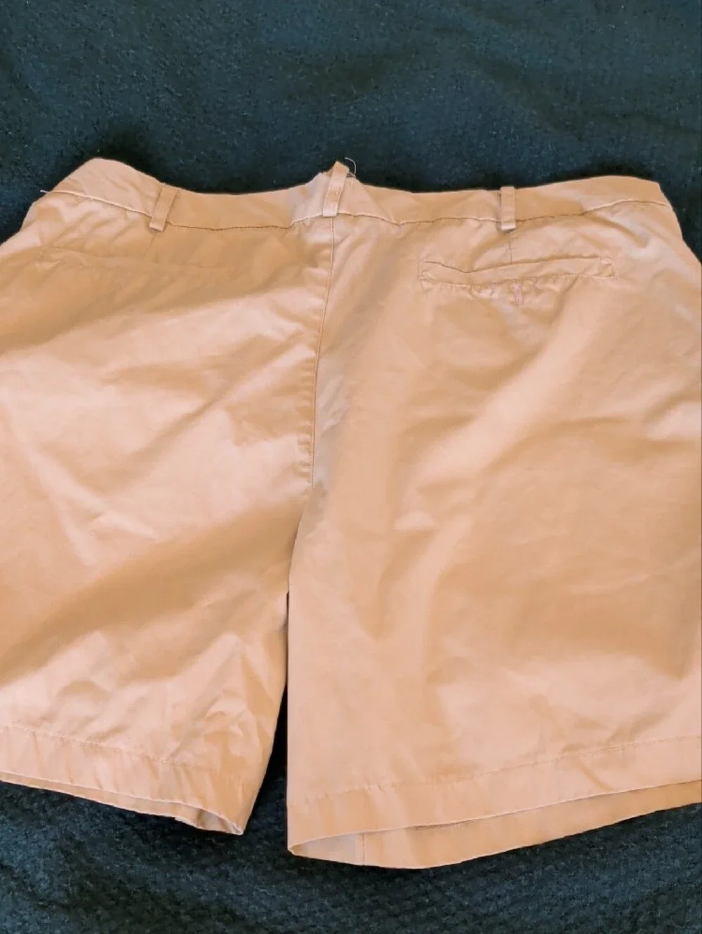 Men's Flat-Front Shorts in Light Tan